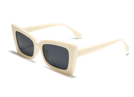 Bulky Vintage Cat Eye Sunglasses - Milk